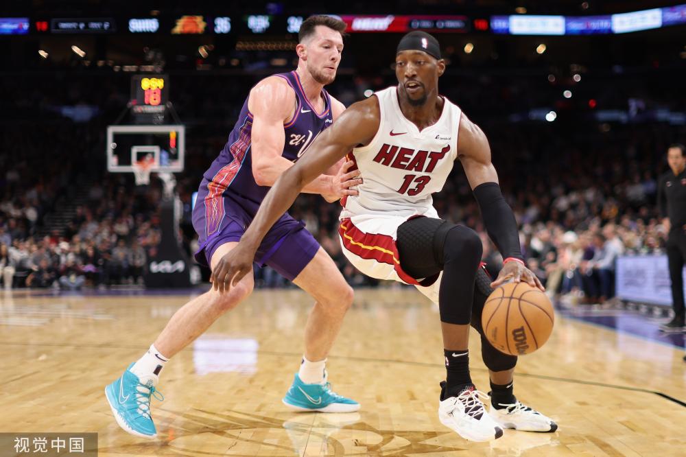 德比战中 德比战中